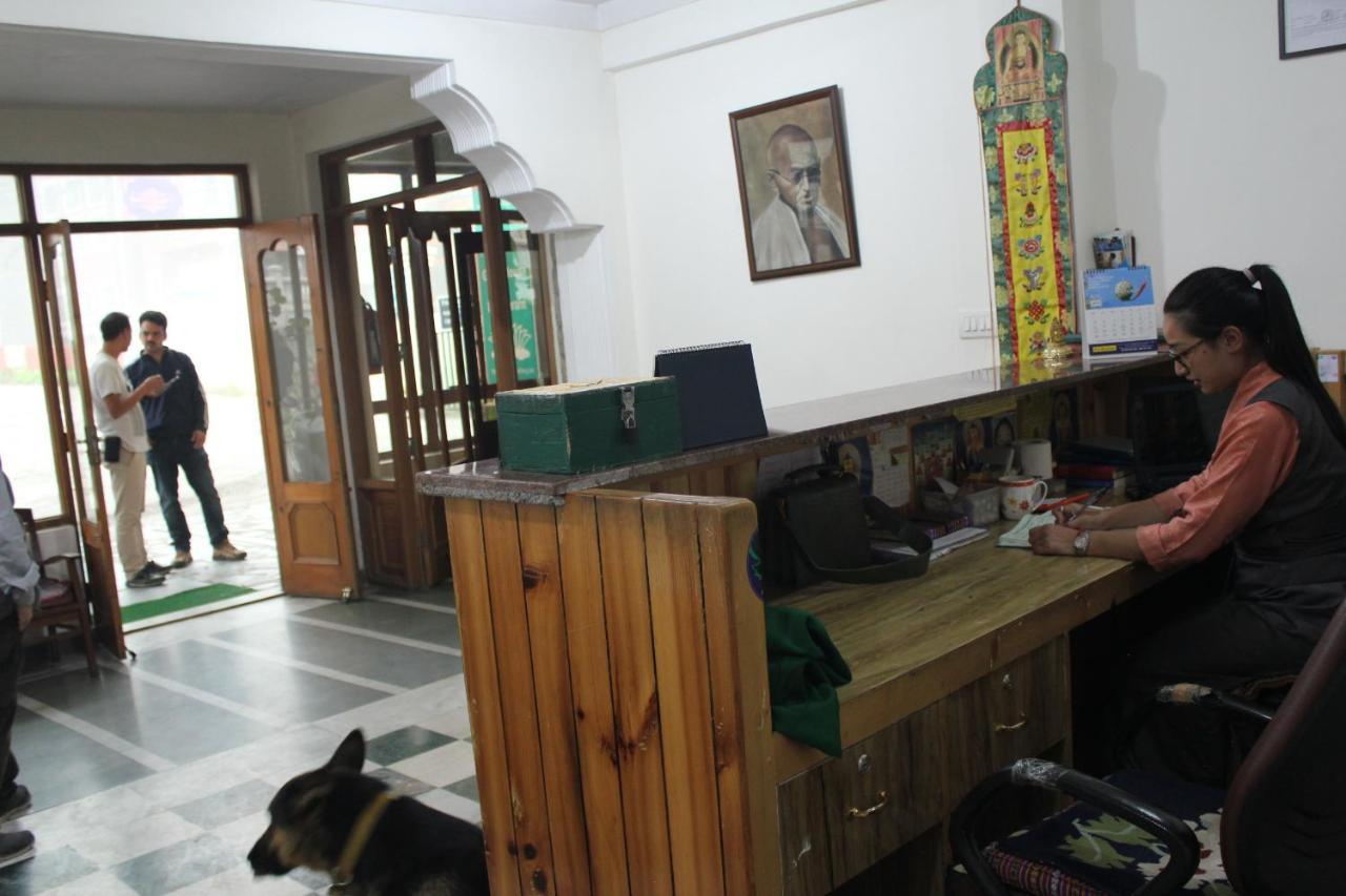 Pema Thang Hotel Kangra Luaran gambar
