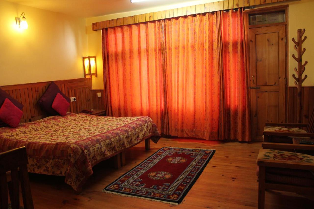 Pema Thang Hotel Kangra Luaran gambar