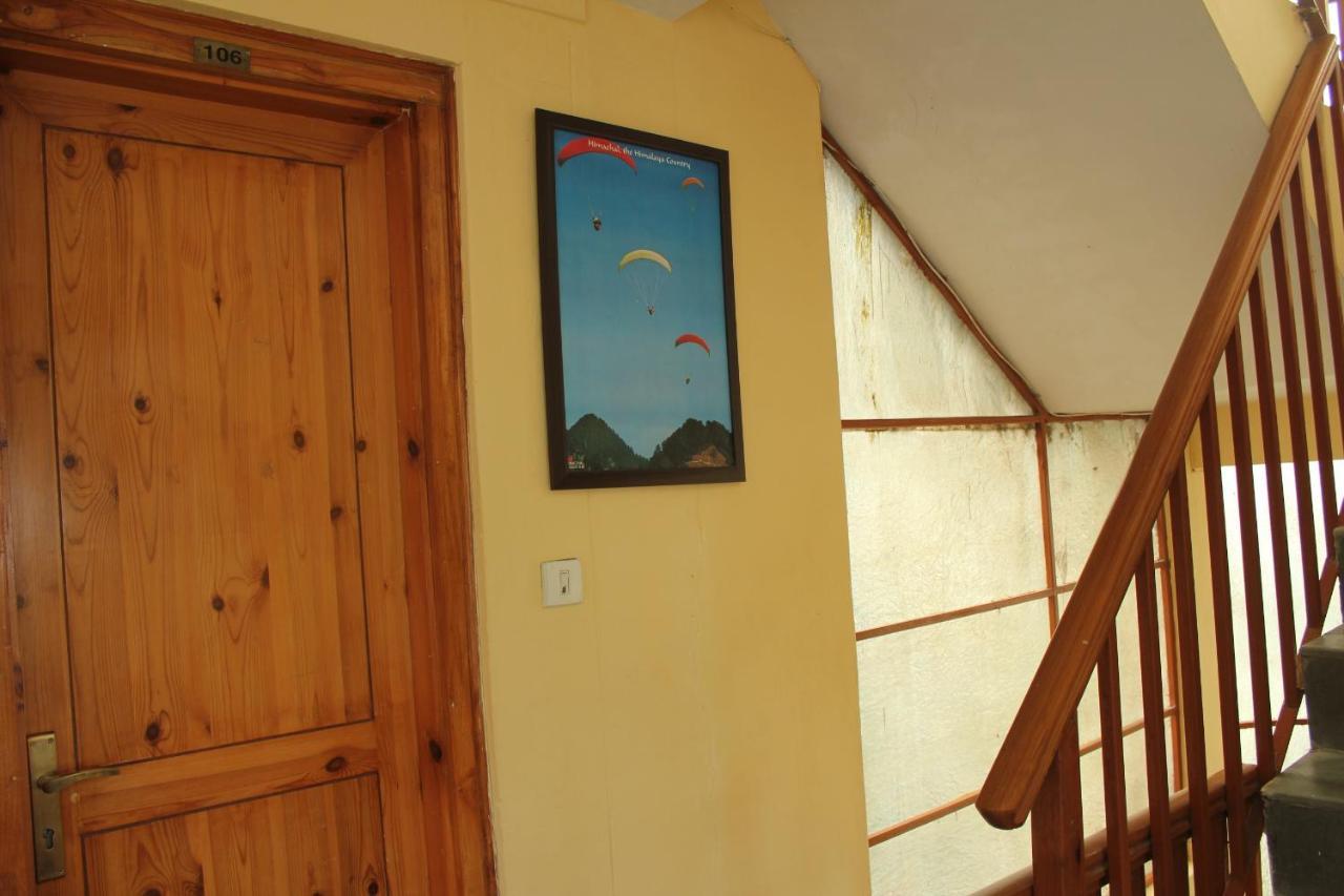 Pema Thang Hotel Kangra Luaran gambar