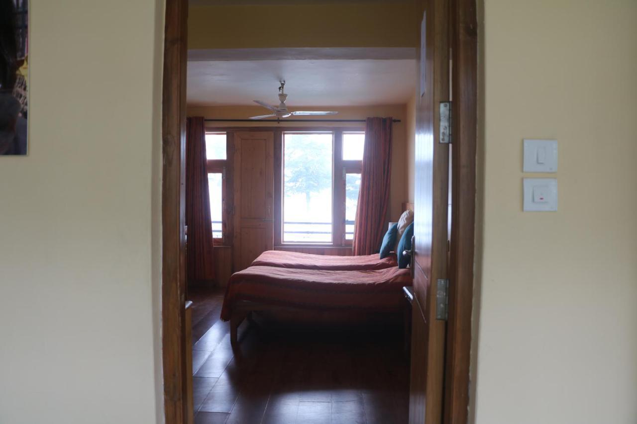Pema Thang Hotel Kangra Luaran gambar